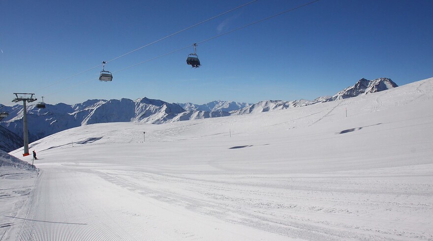 WHITE WEEK - 7=6 HB + 6=5 Ski Pass